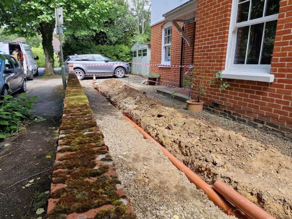 Flow Fast Drainage Blocked Drains in Oxshott & Surrey