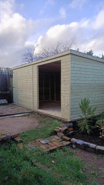 C B Fencing & Sheds