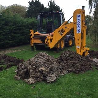 Digger Hire Oxfordshire (M Hopkins JCB Hire)