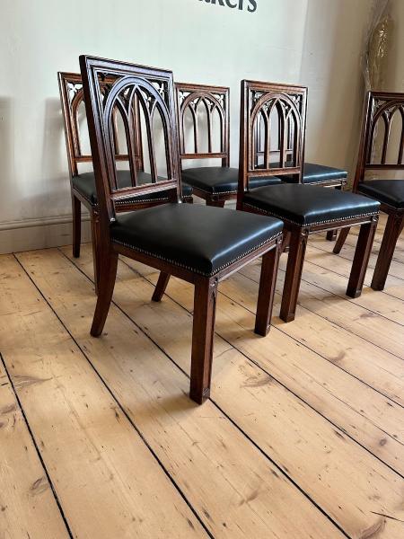 Derroll Tozers Fine Upholstery