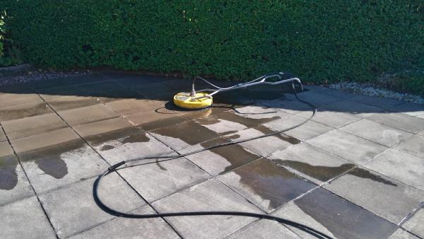 Crosby Driveway & Gutter Cleaning