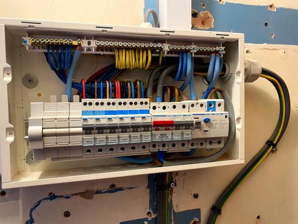 Elliot Electrical Services Ltd