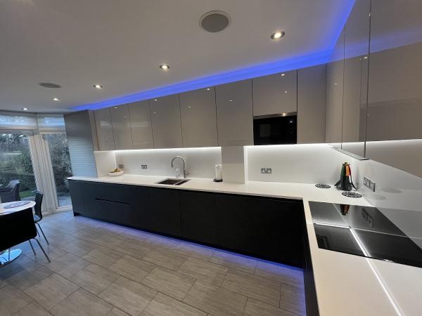 Sia Kitchens