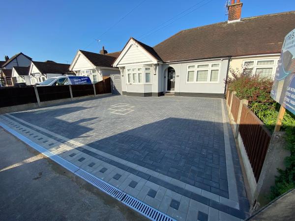 Pristine Paving Patios & Brickwork Ltd