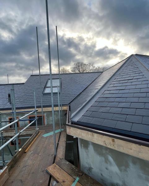 AM Roofing Specialists Ltd