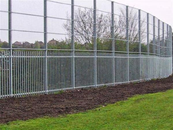 Broughton-Hall Fencing