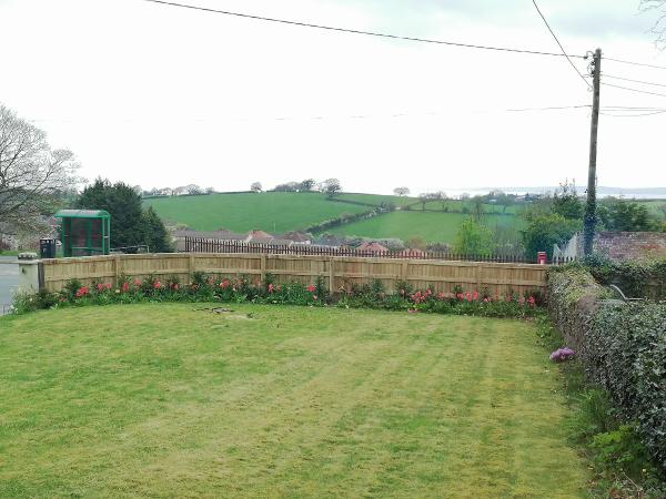 Martin Green Fingers Fencing and Gardening Services