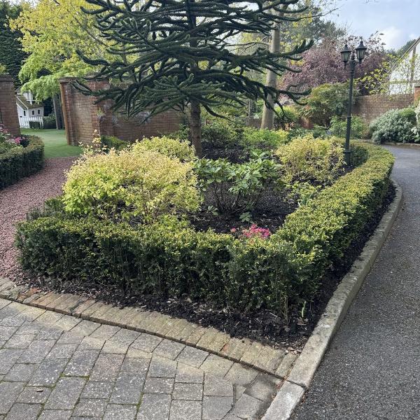 LG PRO Landscaping Ltd