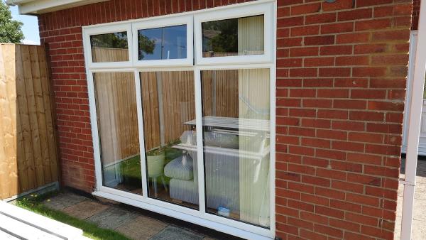 Easy Gleam Exterior Clean