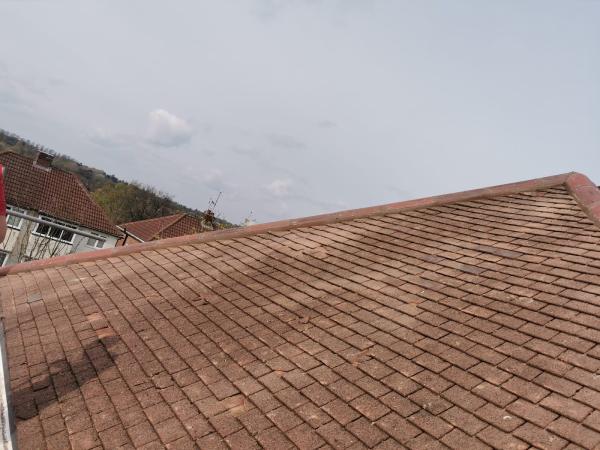 Bratt Builders & Roofing Specialists