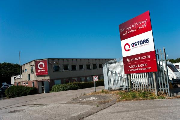 Qstore Business Centre