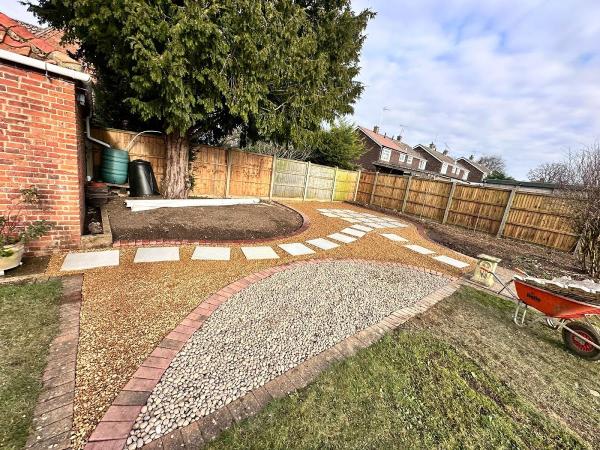 Burrows and Howes Lady Landscapers