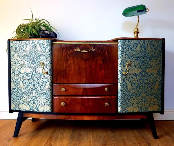 The Eccentric Leopard