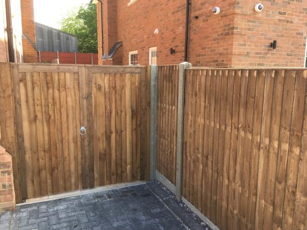 Heath Fencing Contractors Hertfordshire
