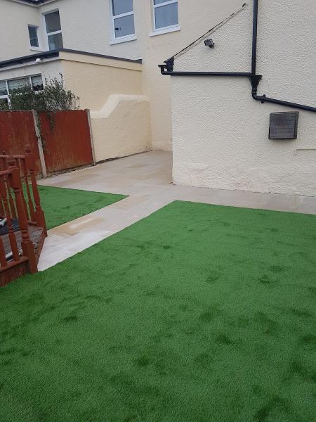 Paul Evans Artificial Grass