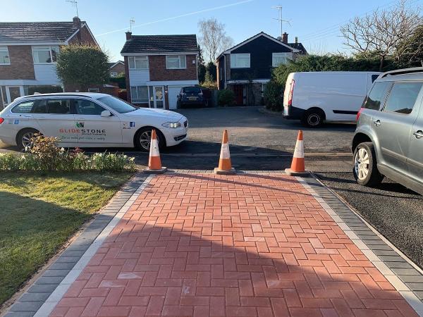 Glidestone Paving & Landscaping Ltd