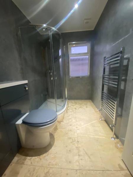 Agg Bathrooms Ltd