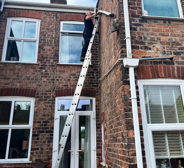 Unique Gutter Cleaning & Blocked Drains Manchester