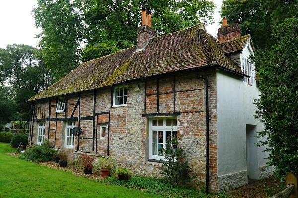 Sussex Heritage Damp Restoration (Shdr)