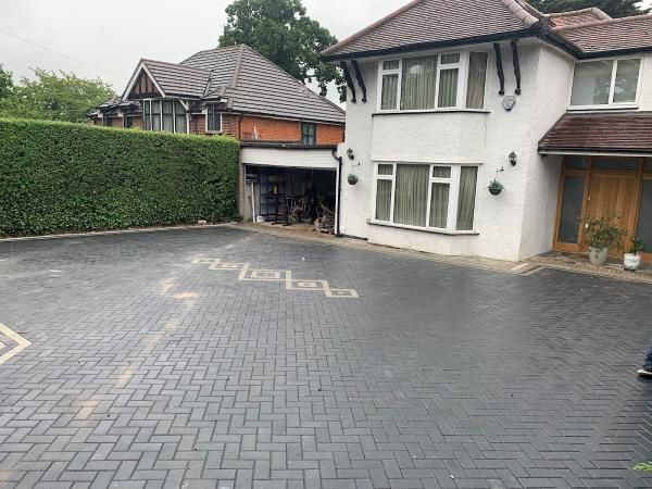Britannia Paving
