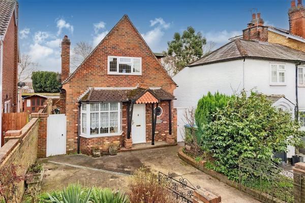 HTB Harmes Turner Brown East Molesey