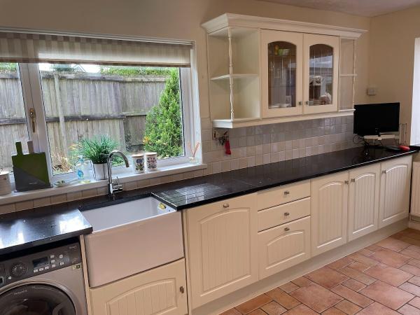 IAR Specialist Kitchen Painting