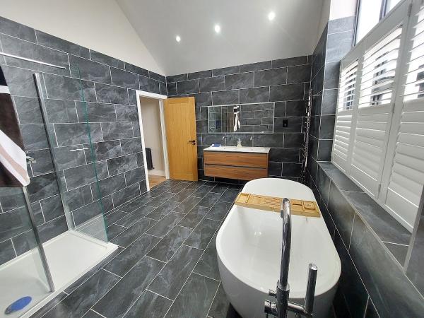 Experia Construction and Development Limited