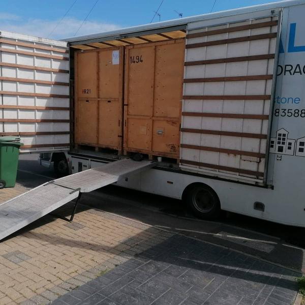 Heads Removals and Storage