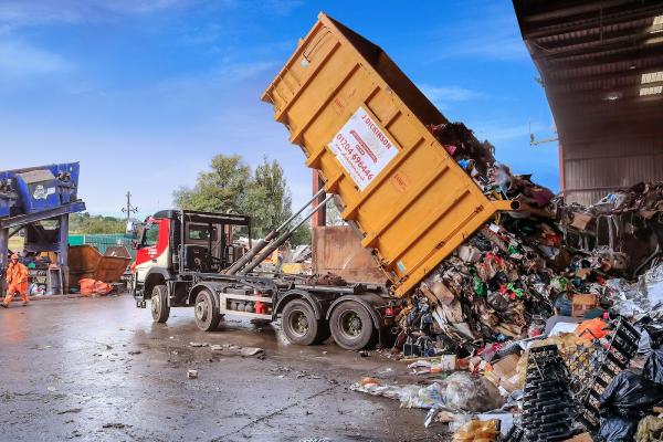 J.dickinson & Sons Skip Hire