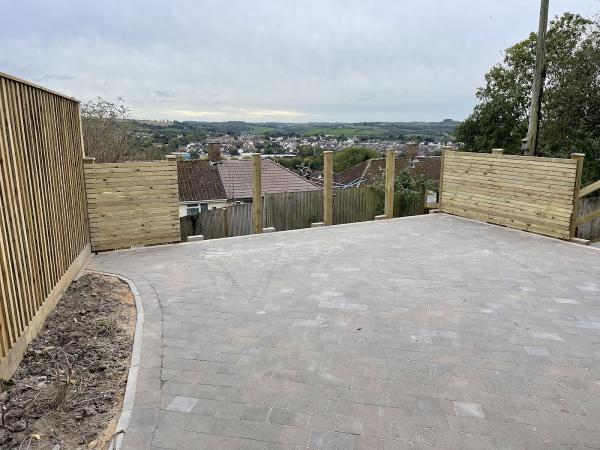 A Jewell Garden & Landscaping