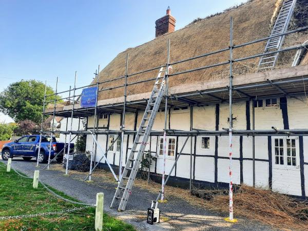 Bev Fowler Master Thatcher