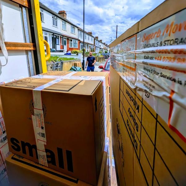 Superb Moves Swindon Removals