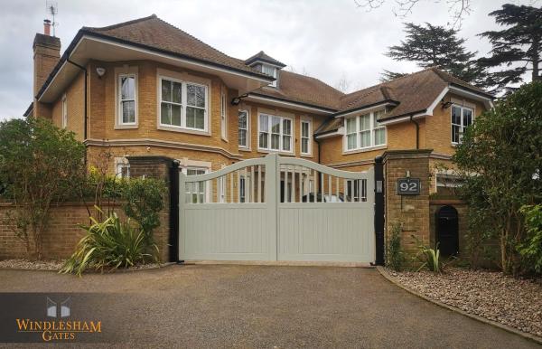 Windlesham Gates